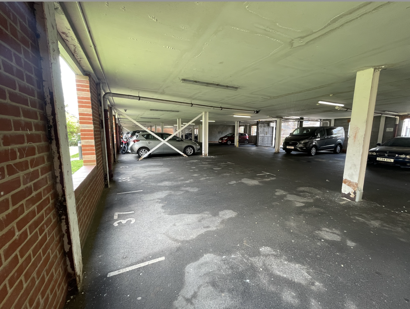 1 bed property in Uxbridge Road, Uxbridge